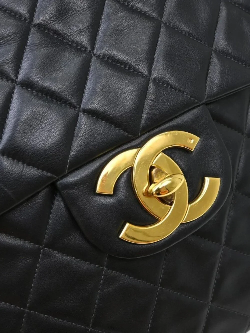 Chanel Black Lambskin Maxi Classic Flap Shoulder Bag NQ09517
